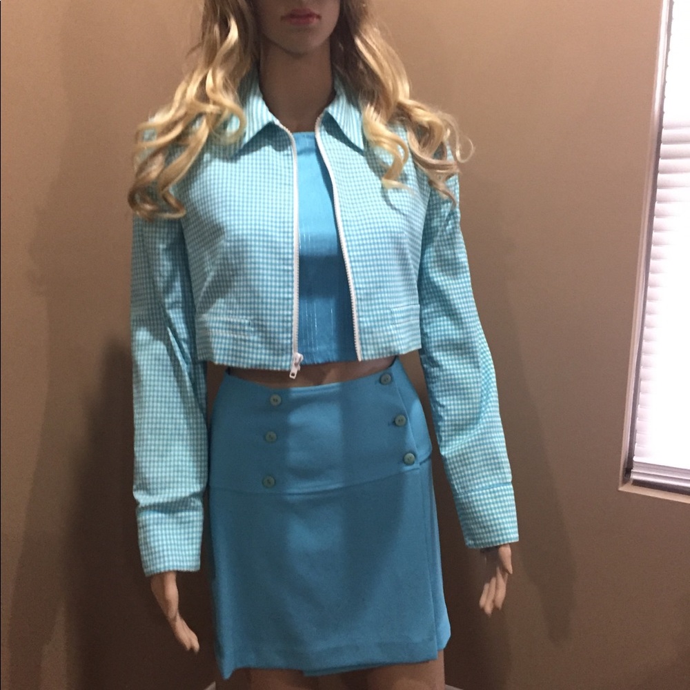 Guess suit